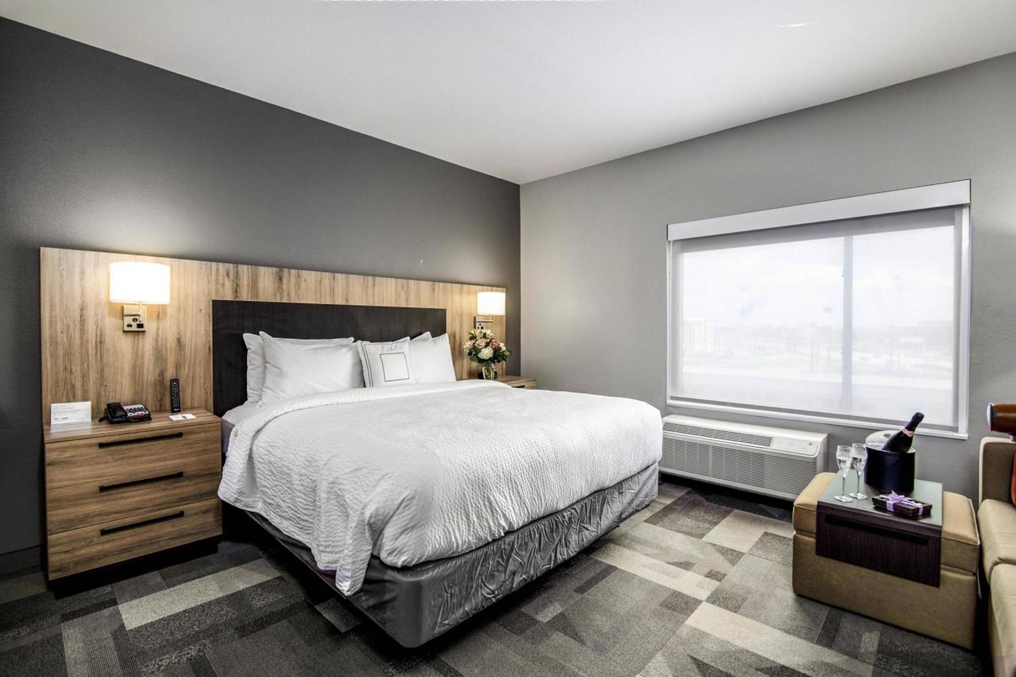 Towneplace Suites By Marriott Houston Hobby Airport מראה חיצוני תמונה